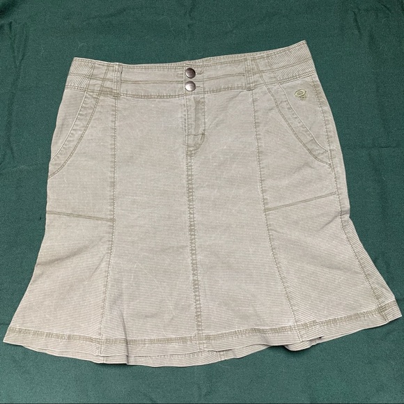Mountain Hardware Flared Skirt Size 6 - Picture 1 of 5